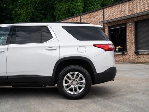 Used 2020 Chevrolet Traverse LT FWD image 5