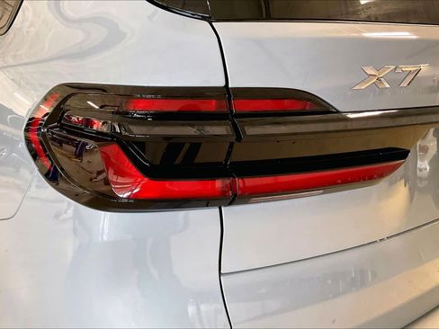 New 2026 BMW X7 xDrive40i image 14