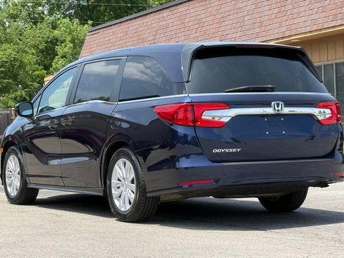 Used 2019 Honda Odyssey LX image 3
