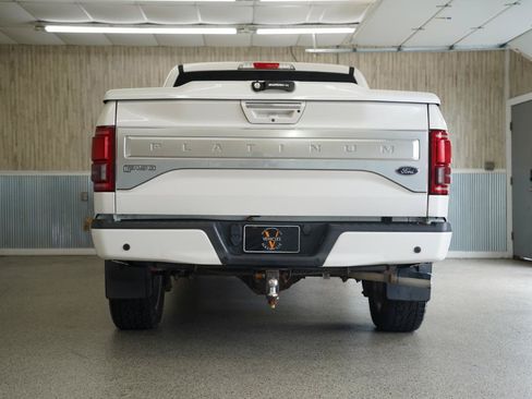 Used 2017 Ford F150 Platinum w/ Equipment Group 701A Luxury AWD/4WD image 8