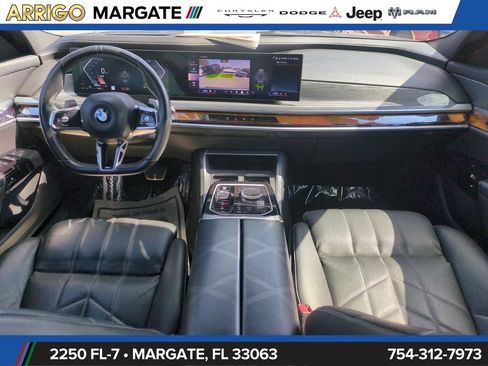 Used 2024 BMW 740i RWD image 15