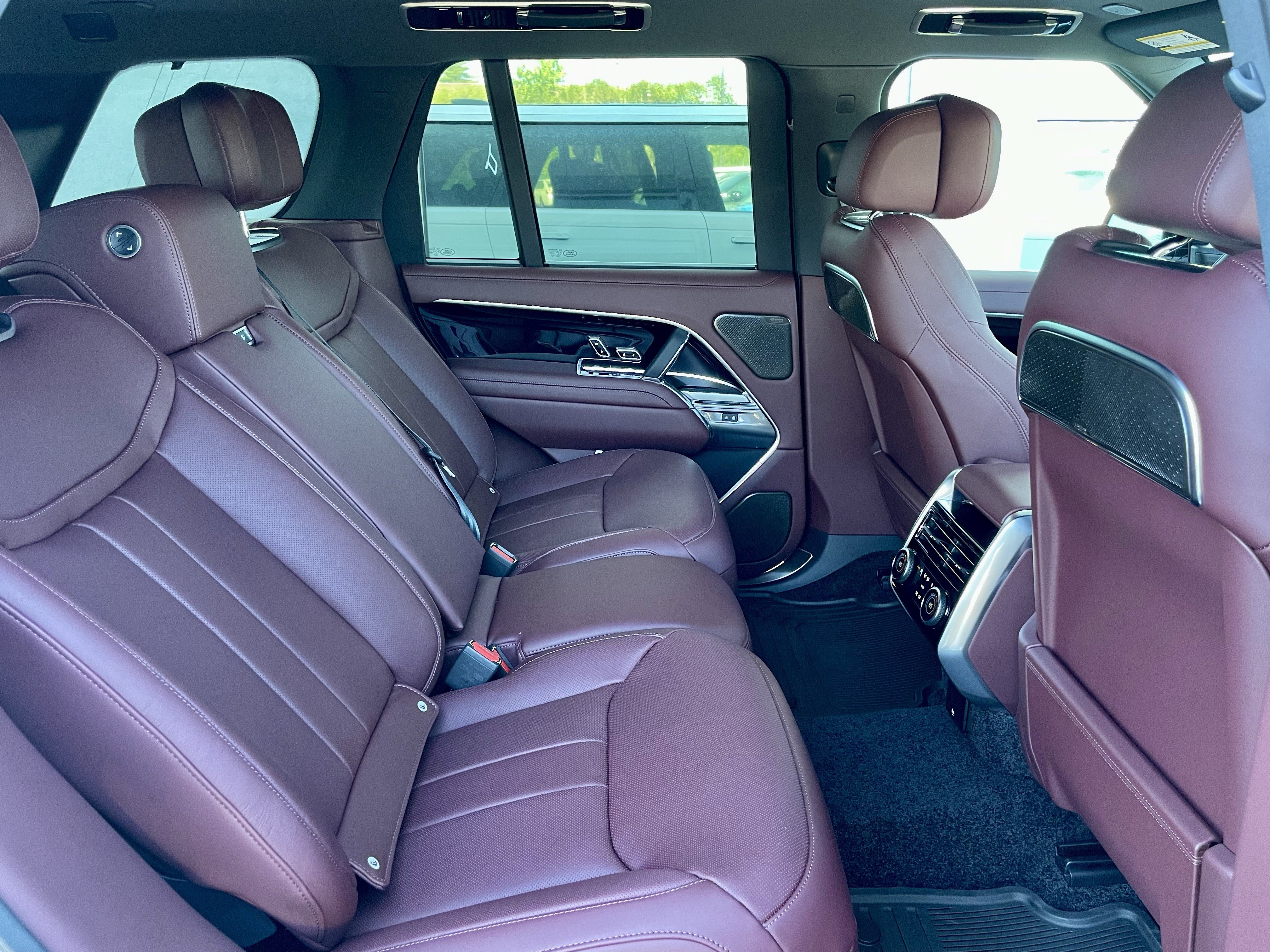 New 2026 Land Rover Range Rover Autobiography AWD/4WD image 31