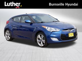 Used 2017 Hyundai Veloster Value Edition FWD video 1