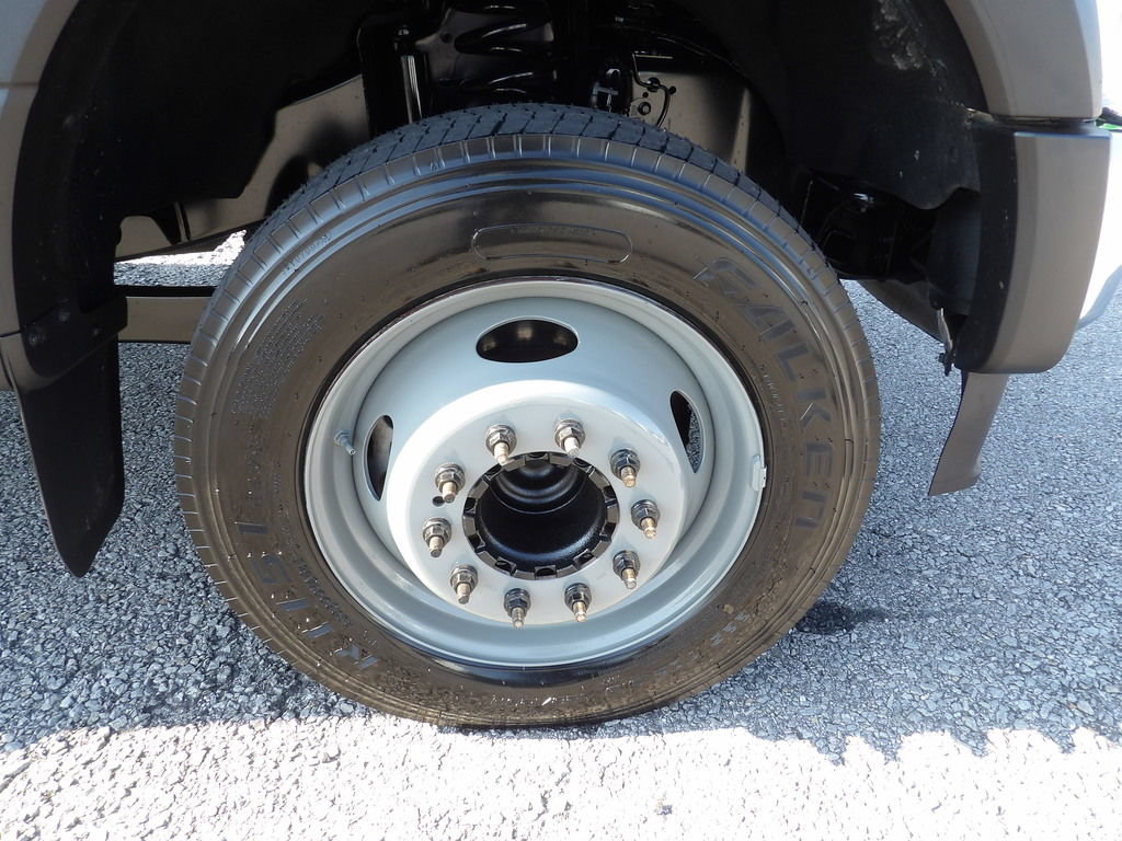 Used 2022 Ford F550 2WD Crew Cab Super Duty w/ Power Equipment Group image 57