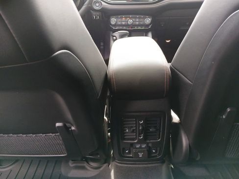 Used 2026 Dodge Durango GT w/ Tow 'N Go Package AWD/4WD image 22