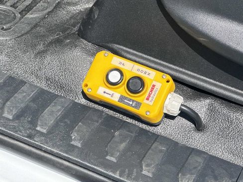 New 2025 Ford F350 XL w/ XL Chrome Package image 20