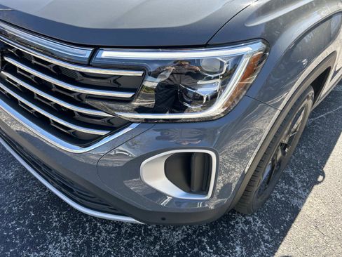 New 2026 Volkswagen Atlas SE image 9