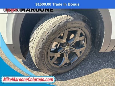 Certified 2025 Volkswagen Atlas Peak Edition SE image 8