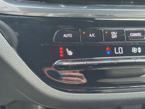 Used 2024 Buick Envista Avenir FWD image 33