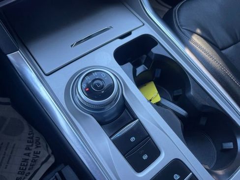 Used 2023 Ford Explorer Limited w/ Equipment Group 301A image 28