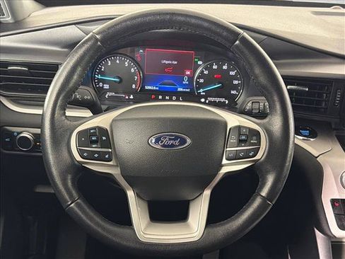 Used 2023 Ford Explorer XLT RWD image 24