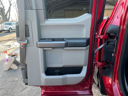 Used 2019 Ford F150 XLT w/ Equipment Group 302A Luxury image 21