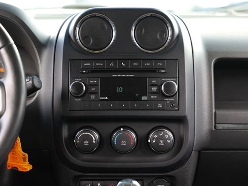 Used 2016 Jeep Patriot Sport w/ Power Value Group FWD image 34
