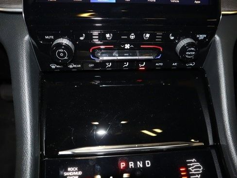 New 2023 Jeep Grand Cherokee Overland w/ Adv Protech Group III image 12