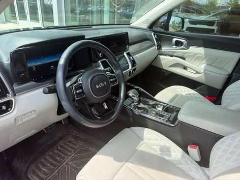 Used 2023 Kia Sorento SX AWD/4WD image 14