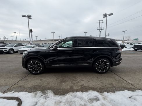 Used 2020 Lincoln Aviator Reserve w/ Equipment Group 202A image 14