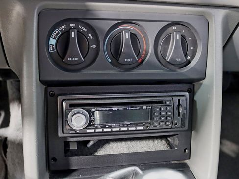 Used 1989 Ford Mustang LX RWD image 17