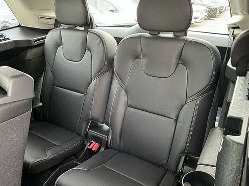 New 2026 Volvo XC90 T8 Ultra w/ Protection Package Premier AWD/4WD image 14