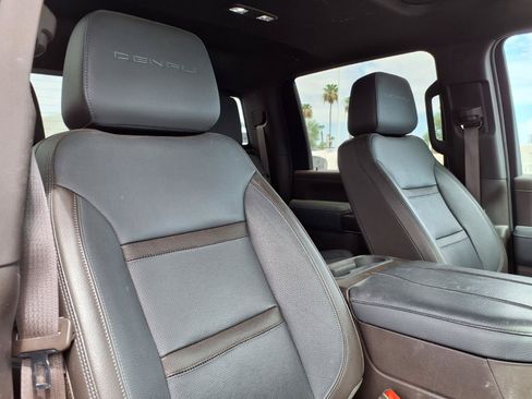 Used 2023 GMC Sierra 2500 Denali AWD/4WD image 13