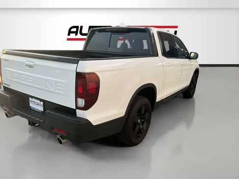 Used 2024 Honda Ridgeline Black Edition image 7