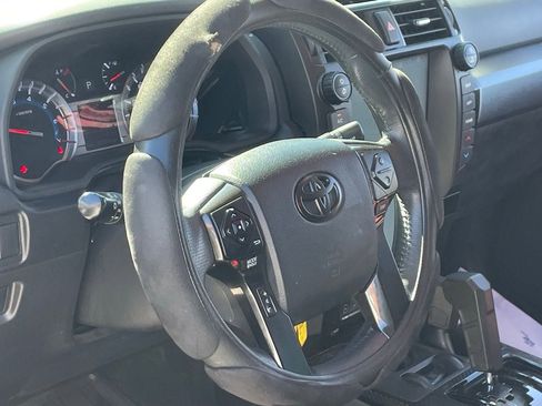 Used 2019 Toyota 4Runner TRD Off-Road Premium image 7