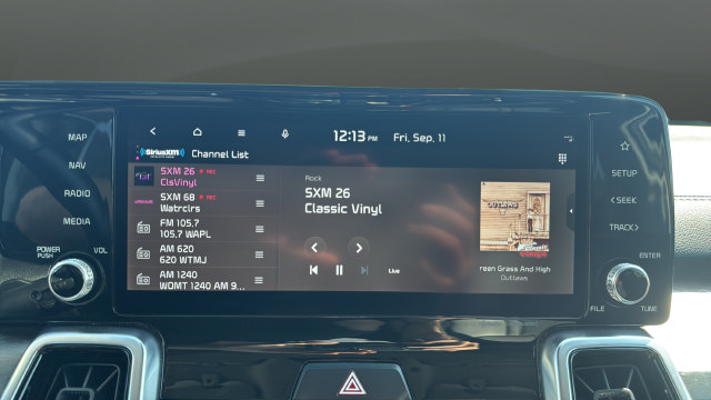 Certified 2022 Kia Sorento SX FWD image 38