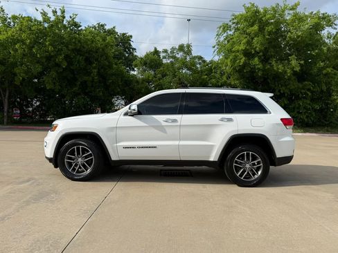 Used 2017 Jeep Grand Cherokee Limited AWD/4WD image 3
