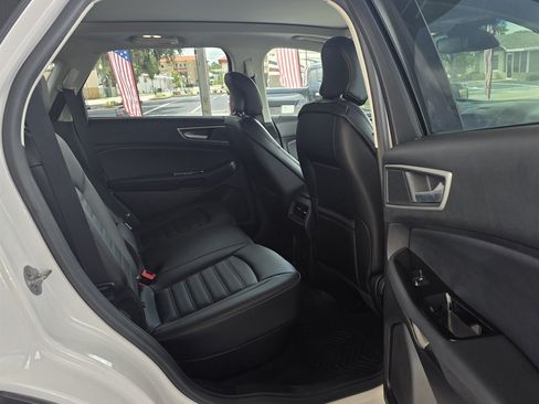 Used 2019 Ford Edge SEL w/ Equipment Group 201A AWD/4WD image 36