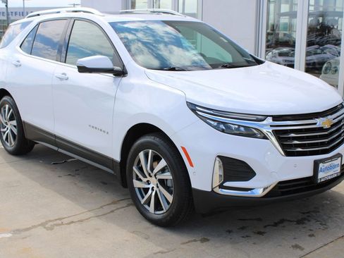 Used 2022 Chevrolet Equinox Premier image 1