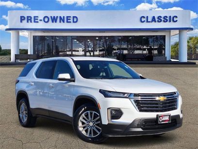 Used 2023 Chevrolet Traverse LT
