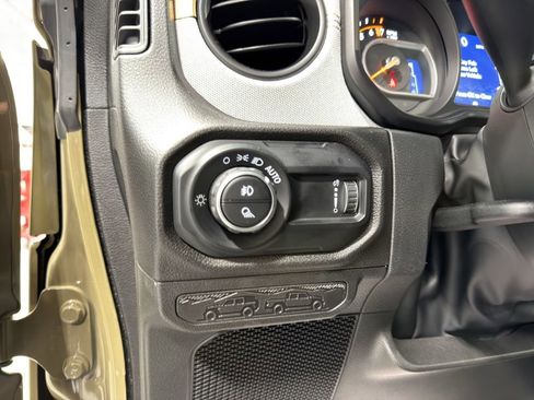 New 2025 Jeep Gladiator Willys image 21