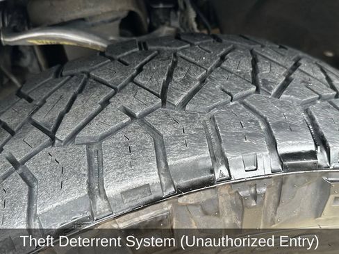 Used 2023 Chevrolet Silverado 1500 RST AWD/4WD image 26