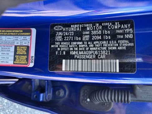 Used 2023 Hyundai Elantra SEL image 30