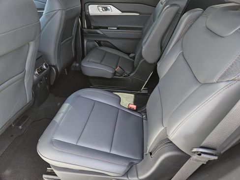 New 2025 Ford Explorer Active w/ Active Comfort Package image 27
