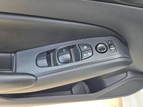 Certified 2025 Nissan Altima 2.5 S FWD image 12