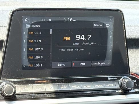 Used 2020 Kia Forte LXS FWD image 19