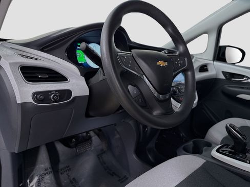Used 2019 Chevrolet Bolt LT FWD image 9