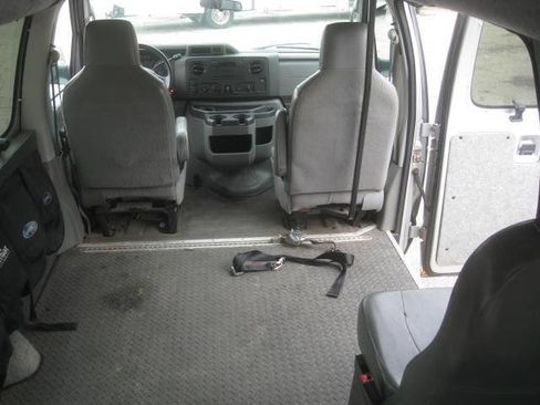 Used 2013 Ford E-350 and Econoline 350 Extended Super Duty w/ PWR Group image 26