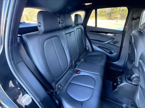 Used 2017 BMW X1 sDrive28i image 19
