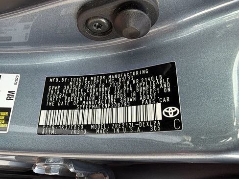 Used 2022 Toyota Corolla LE FWD image 30