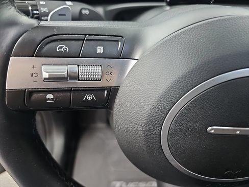 Used 2025 Hyundai Tucson Limited AWD/4WD image 19
