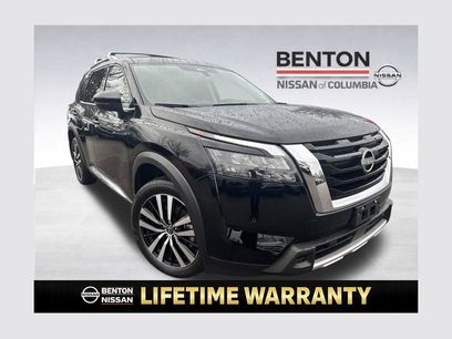 Used 2025 Nissan Pathfinder Platinum w/ Cargo Package