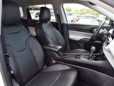 Used 2022 Jeep Compass Limited AWD/4WD image 23