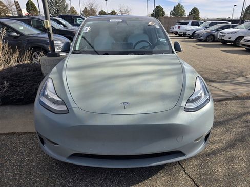 Used 2021 Tesla Model Y Long Range image 16