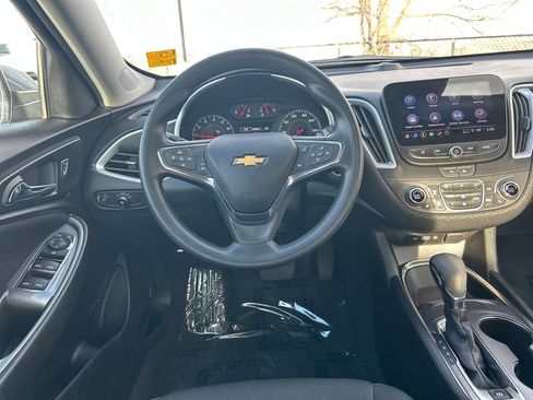 Used 2023 Chevrolet Malibu LT image 10