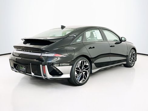 Used 2024 Hyundai Ioniq 6 SEL AWD/4WD image 9