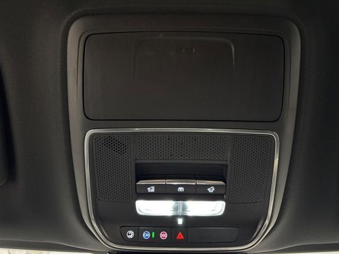 New 2026 Chevrolet Traverse High Country image 19