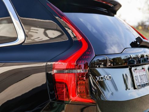 Certified 2026 Volvo XC90 B6 Plus w/ Protection Package AWD/4WD image 9