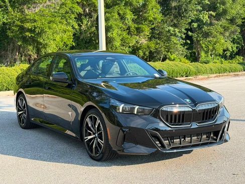 New 2027 BMW 530i xDrive w/ M Sport Package AWD/4WD image 7