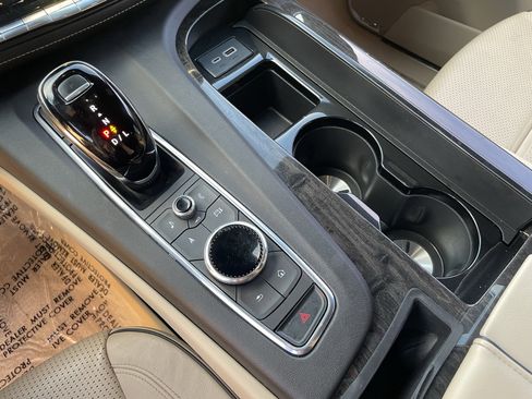 Used 2023 Cadillac Escalade ESV Premium Luxury image 24